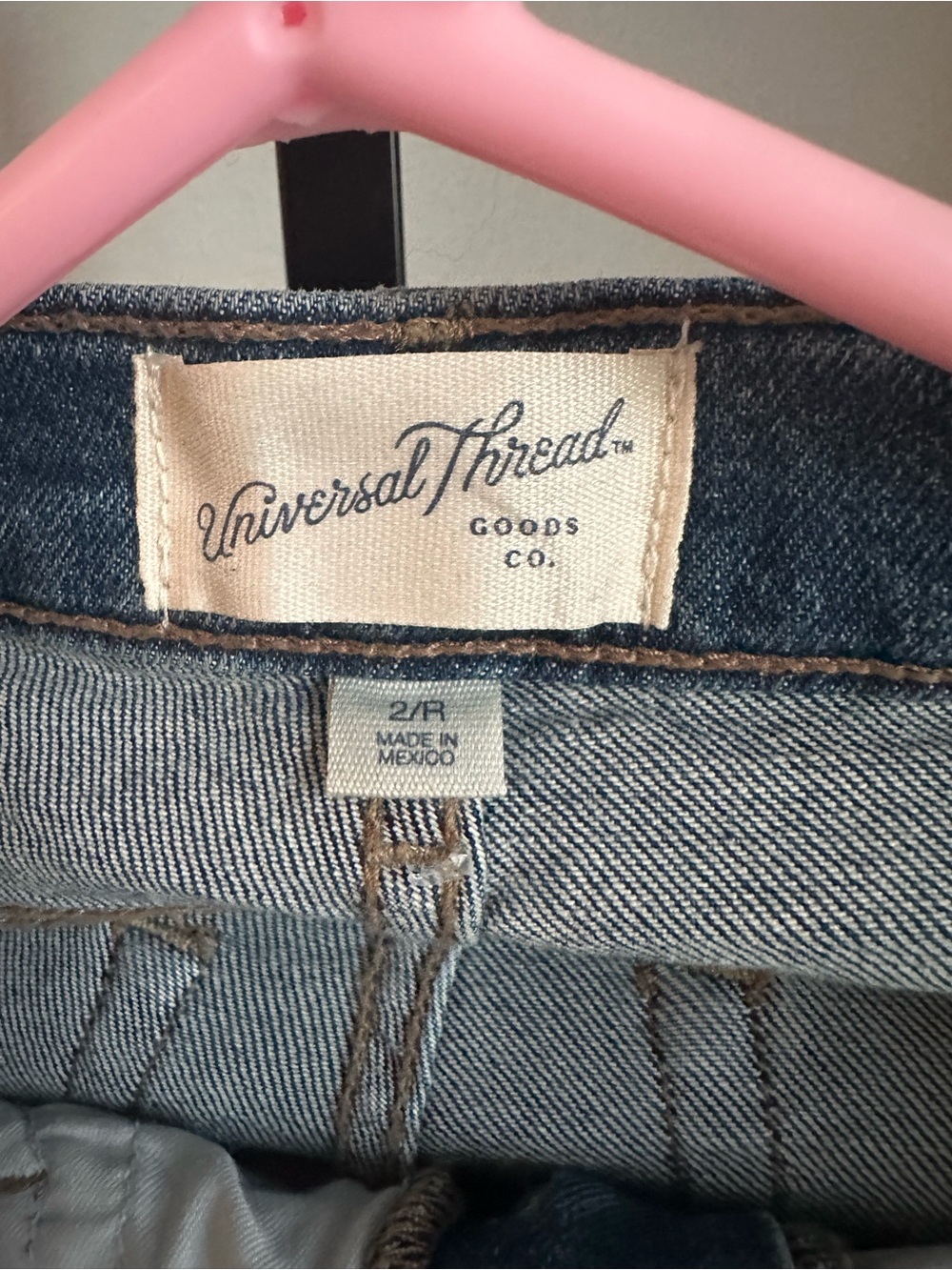 Universal thread 2R jeans - Picture 2 of 3